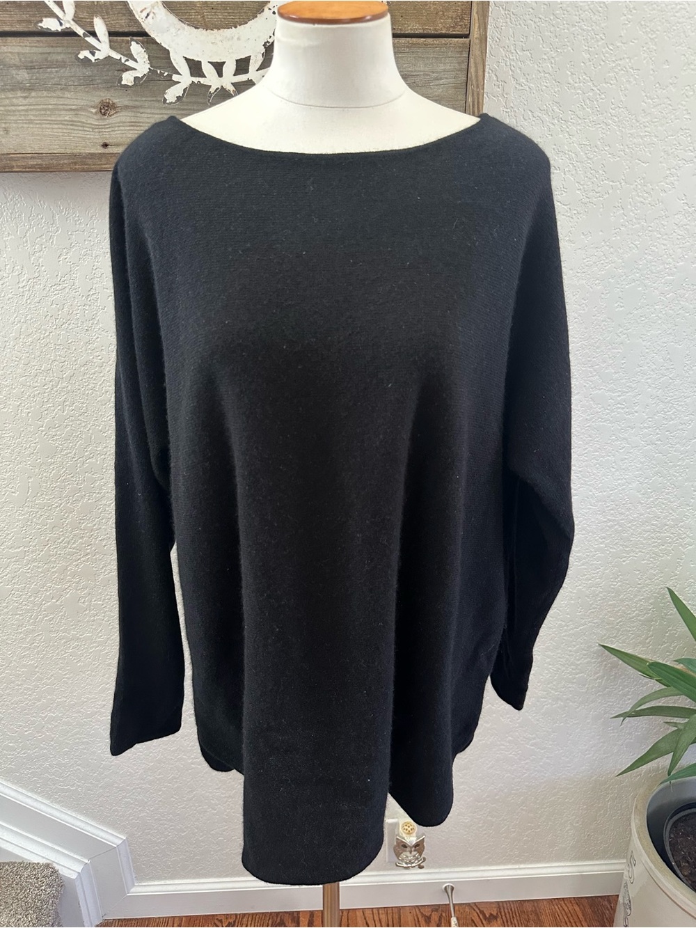 Charter Club is 100% cashmere black sweater size 0X